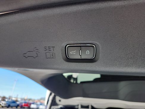 Used 2025 Ford Expedition Max King Ranch image 14