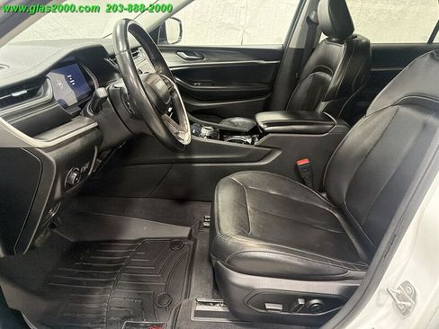 Used 2021 Jeep Grand Cherokee L Limited AWD/4WD image 23