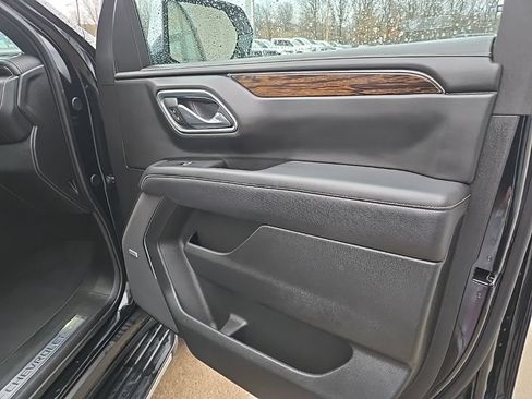 Used 2024 Chevrolet Tahoe Premier AWD/4WD image 68