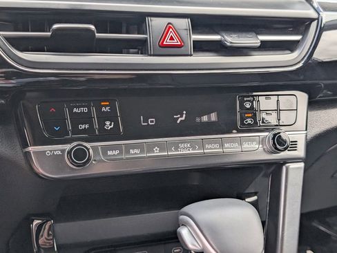 Certified 2024 Kia Seltos S AWD/4WD image 28