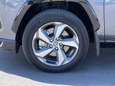 Used 2025 Toyota RAV4 SE AWD/4WD image 13