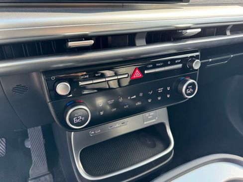 New 2026 Hyundai Ioniq 9 SEL image 24