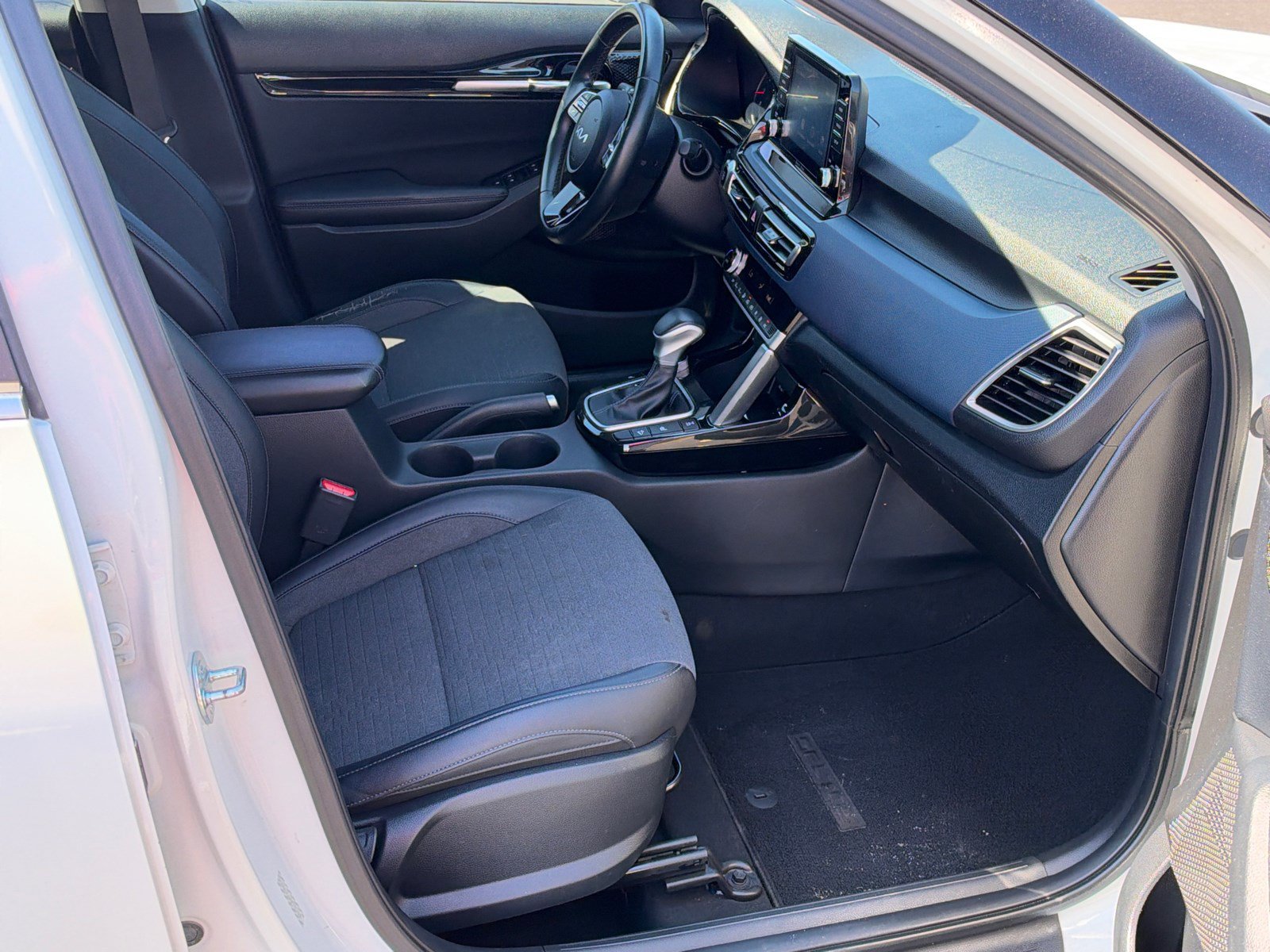 Used 2023 Kia Seltos S AWD/4WD image 13