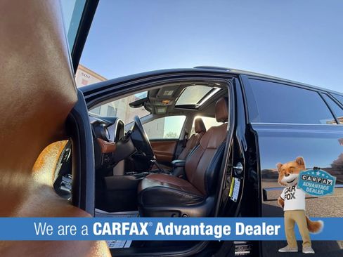 Used 2018 Toyota RAV4 Limited image 36