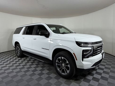 New 2026 Chevrolet Suburban LT RWD image 1