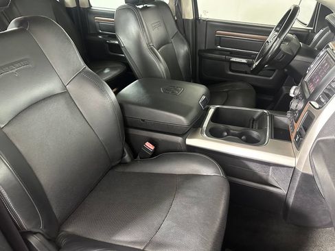 Used 2016 RAM 1500 Laramie w/ Convenience Group AWD/4WD image 28