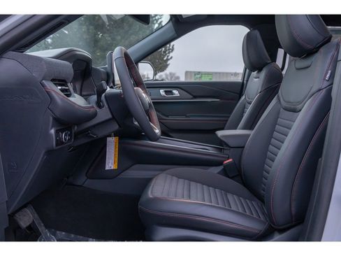 New 2026 Ford Explorer ST-Line w/ ST-Line Street Pack image 17