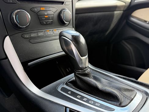 Used 2017 Ford Edge SEL AWD/4WD image 21