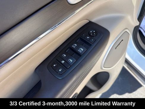 Used 2020 Jeep Grand Cherokee Summit AWD/4WD image 13