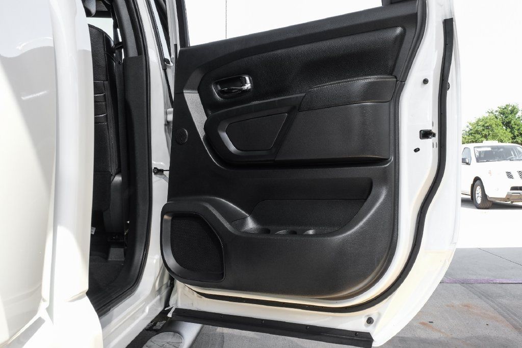 Used 2019 Nissan Titan SL w/ Midnight Edition RWD image 51