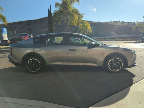 Used 2025 Kia K4 EX image 6