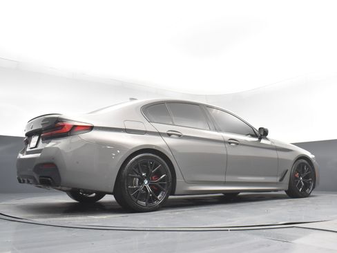 Used 2022 BMW M550i xDrive w/ Shadowloine Package image 25