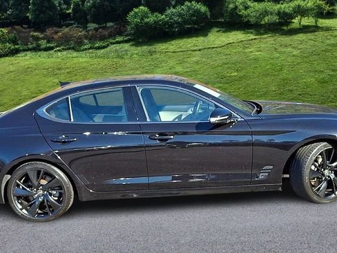 Used 2023 Genesis G70 2.0T w/ Sport Prestige Package image 9