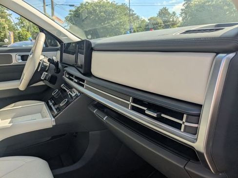 Used 2025 Hyundai Santa Fe SEL FWD image 34