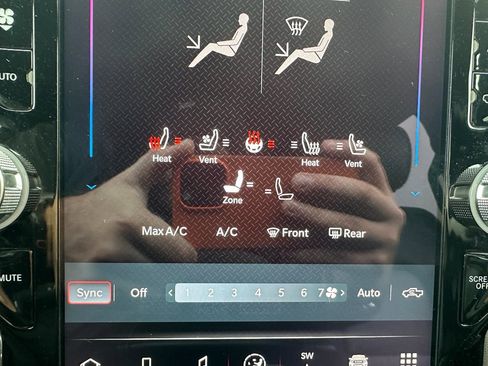 Used 2025 RAM 1500 Laramie image 22