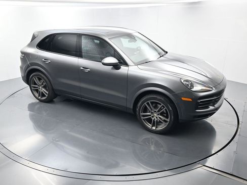 Used 2019 Porsche Cayenne image 41
