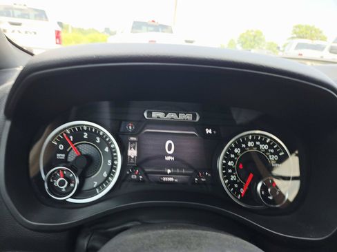 Used 2025 RAM 1500 Laramie AWD/4WD image 24
