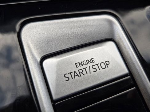 Certified 2025 Volkswagen Atlas SE w/ Panoramic Sunroof Package image 25