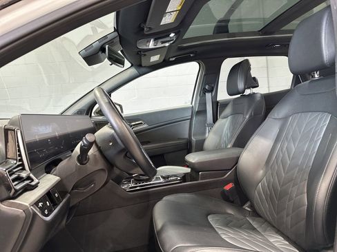 Used 2024 Kia Sportage X-Pro image 13