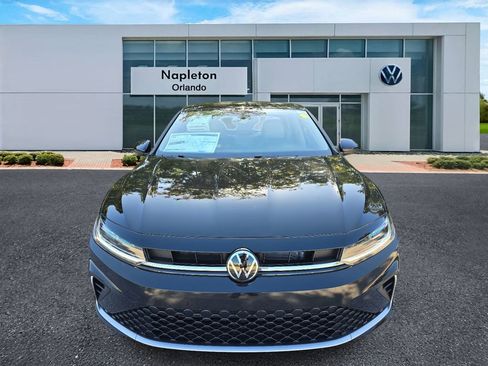 New 2026 Volkswagen Jetta SE image 2