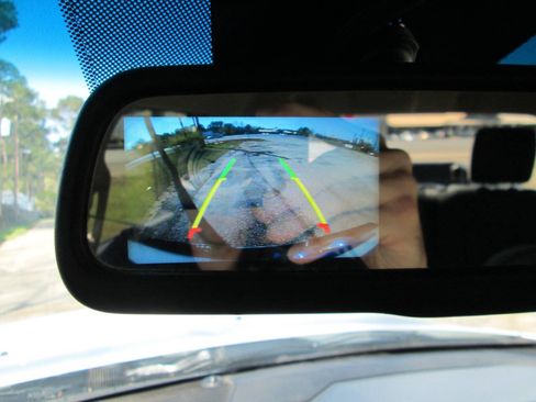 Used 2017 RAM 2500 Tradesman w/ Chrome Appearance Group image 5