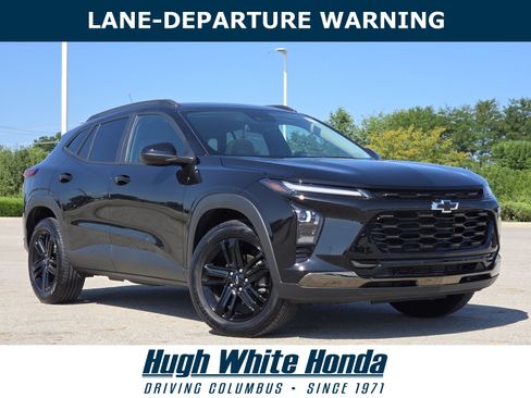 Used 2024 Chevrolet Trax ACTIV w/ Sunroof Package FWD image 1