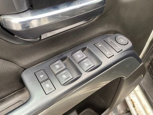 Certified 2019 Chevrolet Silverado 1500 LT image 18