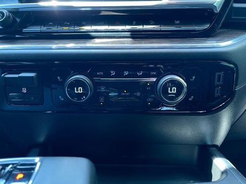 Used 2024 Chevrolet Silverado 1500 LT Trail Boss w/ Convenience Package II AWD/4WD image 35