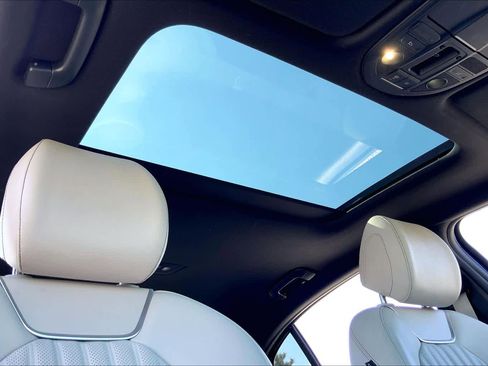 Used 2023 Genesis G70 2.0T w/ Sport Prestige Package image 14