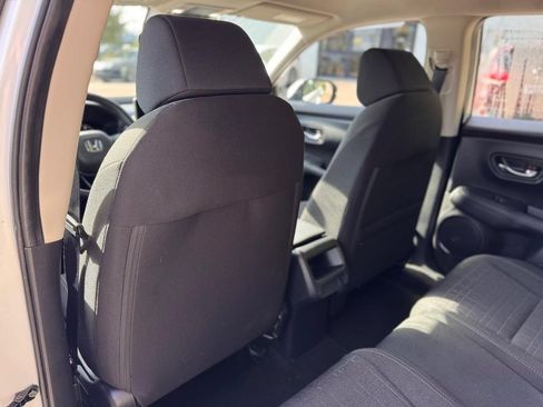 Used 2024 Honda HR-V LX image 19