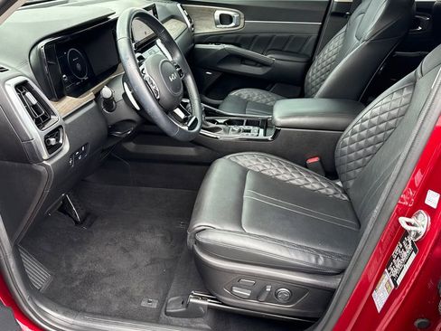 Used 2023 Kia Sorento SX Prestige image 9