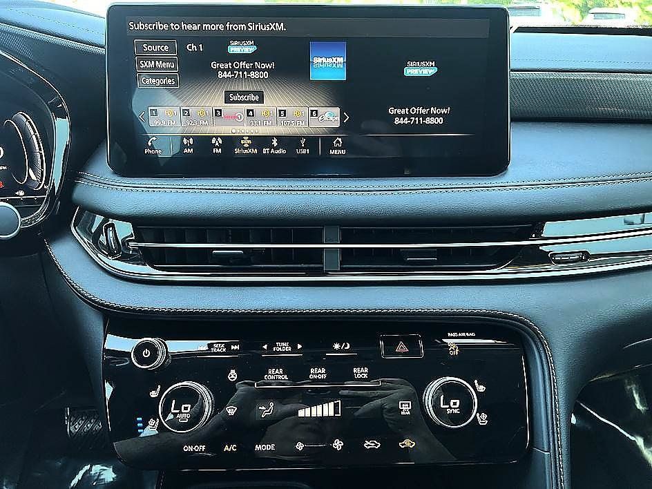 Used 2023 INFINITI QX60 Luxe w/ Cargo Package AWD/4WD image 25