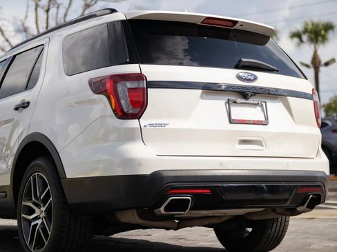 Used 2017 Ford Explorer Sport w/ Equipment Group 401A AWD/4WD image 10