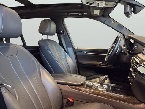 Used 2018 BMW X5 xDrive40e w/ Driving Assistance Package image 14