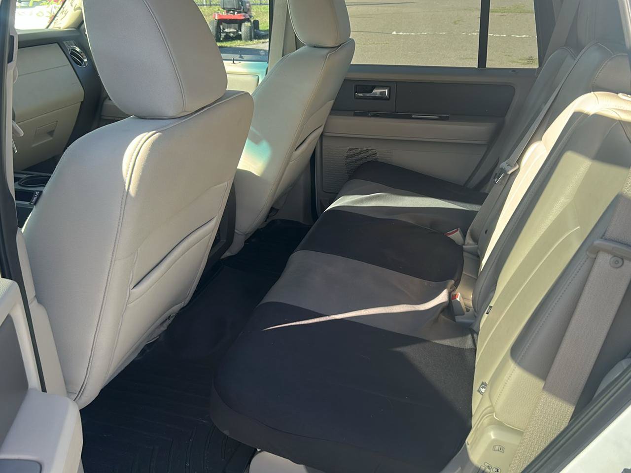 Used 2009 Ford Expedition XLT AWD/4WD image 11