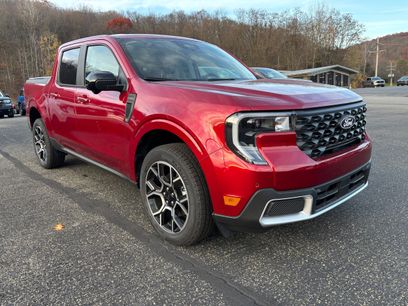 New 2025 Ford Maverick Lariat w/ 4K Tow Package