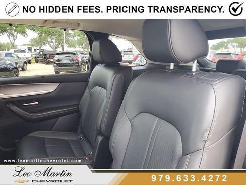 Used 2025 MAZDA CX-90 3.3 Turbo w/ Preferred Package AWD/4WD image 12