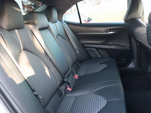 Used 2023 Toyota Camry SE image 30