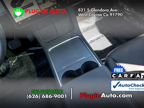 Used 2023 Tesla Model 3 Standard Range image 16