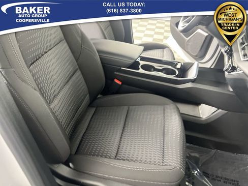 Used 2025 Chevrolet Equinox LT image 27