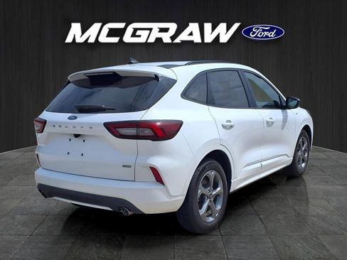 Used 2023 Ford Escape ST-Line w/ Equipment Group 301A image 8
