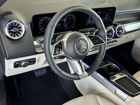 New 2026 Mercedes-Benz GLB 250 4MATIC image 12