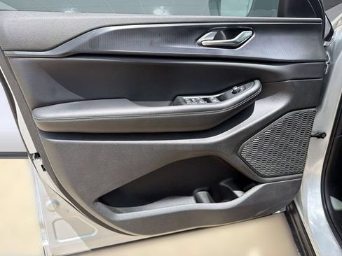 New 2026 Jeep Grand Cherokee Laredo RWD image 13