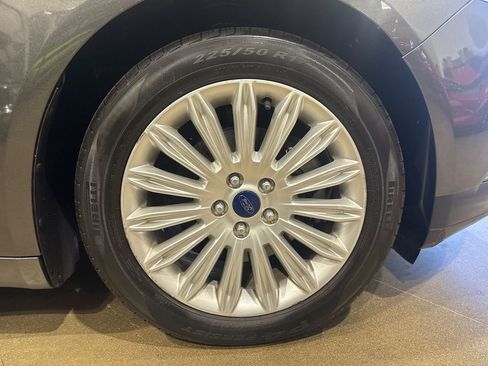 Used 2016 Ford Fusion SE image 42