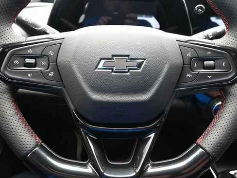 New 2026 Chevrolet Trax RS w/ Sunroof Package FWD image 31