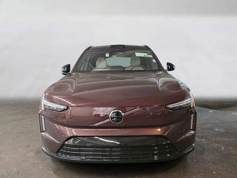 New 2025 Volvo EX90 Ultra image 8