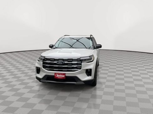 Used 2026 Ford Explorer Active w/ Active Comfort Package AWD/4WD image 40