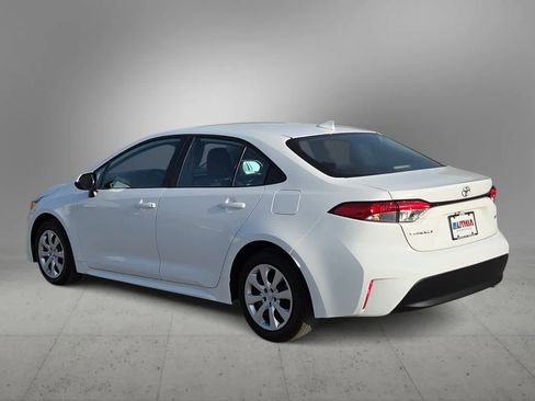 Certified 2025 Toyota Corolla LE FWD image 6
