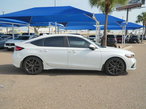 Used 2024 Honda Civic Sport Touring image 4