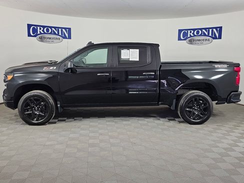 Used 2022 Chevrolet Silverado 1500 Custom Trail Boss AWD/4WD image 29